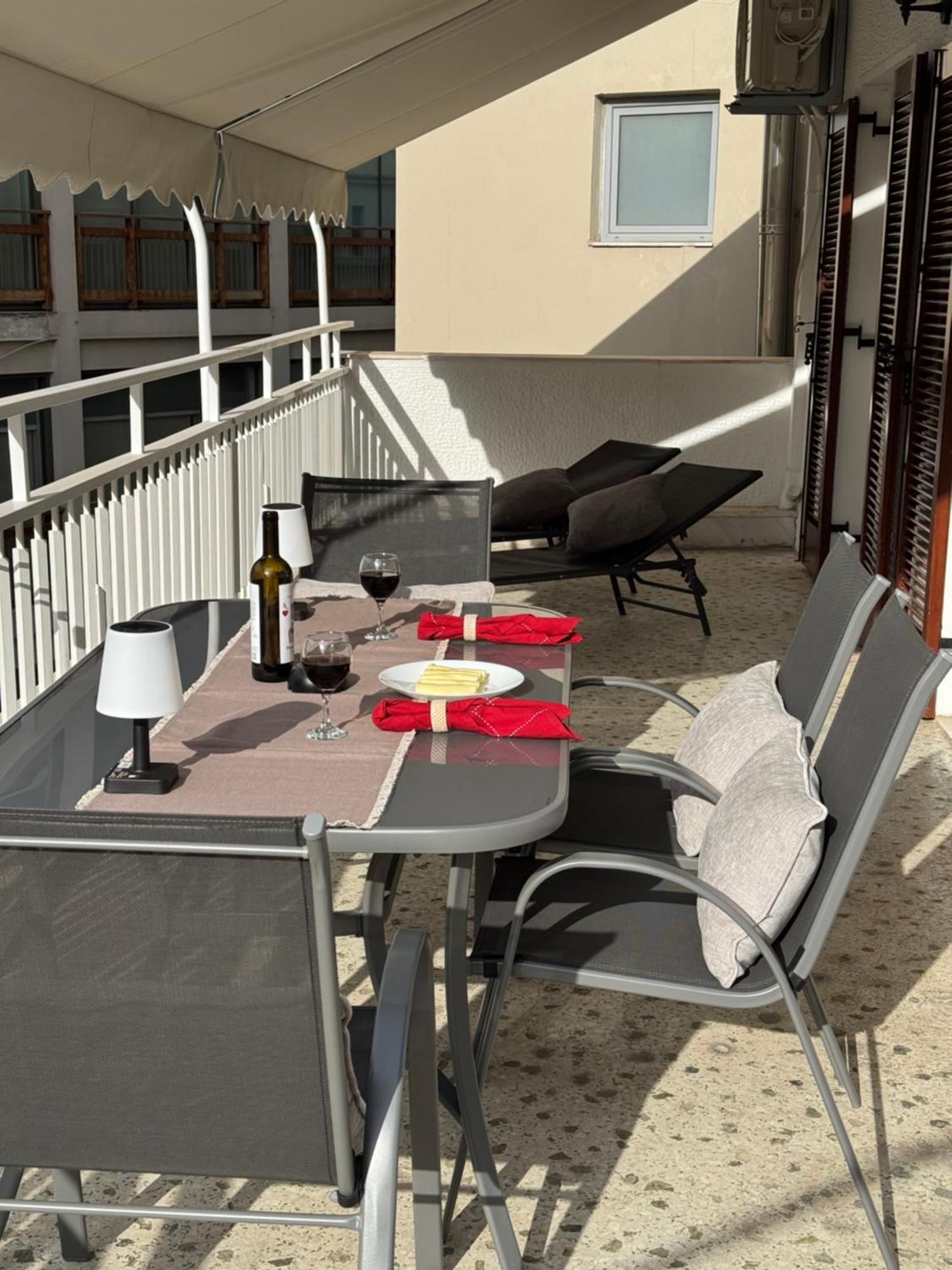 Apartmán Living Near Acropolis By Sylvia Staikou 2Nd & 3D Floor Atény Exteriér fotografie